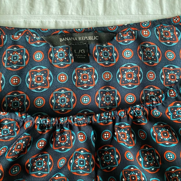 Patterned top - Picture 3 of 4